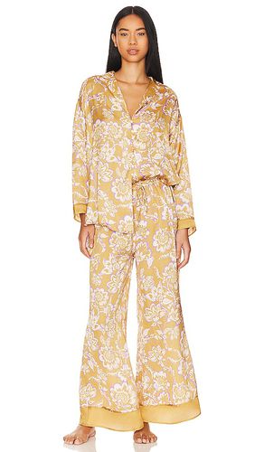 X Intimately FP Dreamy Days Pajama Set in Yellow. - size M (also in L, S, XL, XS) - Free People - Modalova