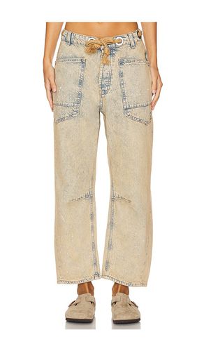 X We The Free Moxie Low Slung Pull On Barrel Wide Leg in Neutral. - size 24 (also in 25, 26, 27, 28, 29, 30, 31, 32) - Free People - Modalova