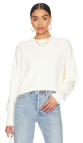 Easy Street Crop Sweater in Ivory. - size L (also in M, S, XL, XS) - Free People - Modalova