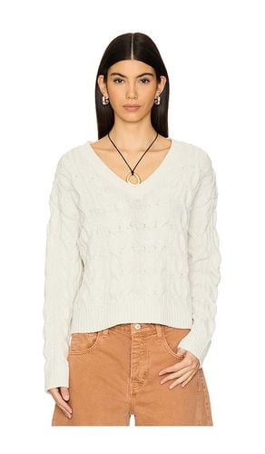 Washed Cable V Neck Sweater in Ivory. - size L (also in M, S, XL, XS) - Free People - Modalova