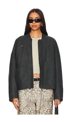 BOMBERJACKE AUS LEDERIMITAT VINNY in . Size M, XL, XS - Free People - Modalova