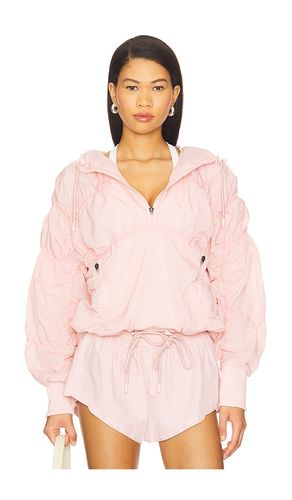 X FP Movement Light Packer Hike Pullover in Blush. - size L (also in M, S, XS) - Free People - Modalova