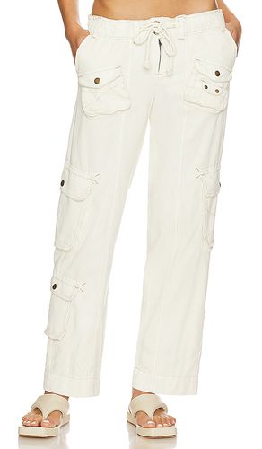 Tahiti Cargo Pant in White. - size L (also in XS) - Free People - Modalova