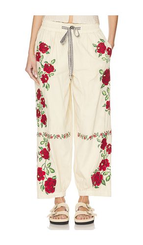 Pantalón rosalia embroidered en color crema talla M en - Cream. Talla M (también en S, XS) - Free People - Modalova