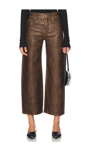 X We The Free Misha Faux Leather Pant in Brown. - size 24 (also in 25, 26, 27, 28, 29, 31) - Free People - Modalova