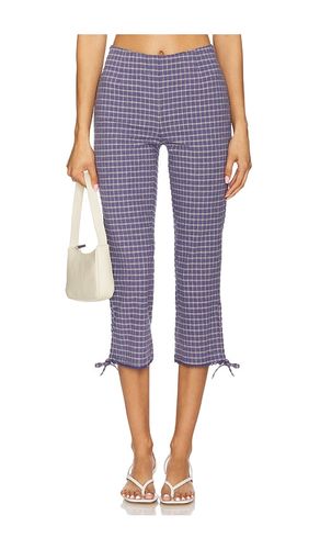 Feeling Flirty Slim Capri Pant in Mauve. - size 10 (also in 2, 4, 6, 8) - Free People - Modalova
