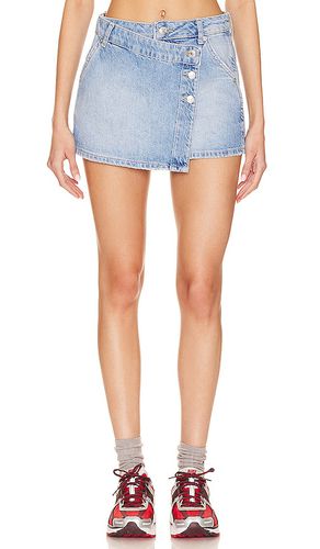 X We The Free Wynne Denim Skirt in Blue. - size 32 (also in 31) - Free People - Modalova