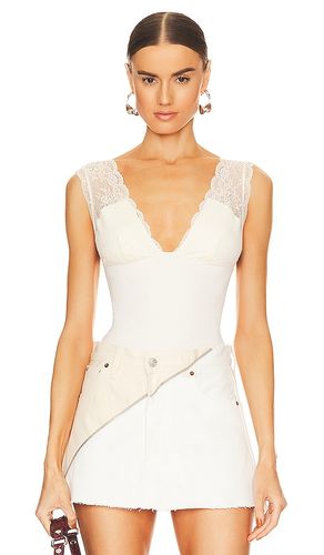 X Intimately FP Power Play Cami in Ivory. - size L (also in M, S, XL, XS) - Free People - Modalova