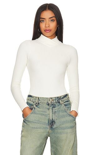 X Intimately FP XYZ Recycled Turtleneck Bodysuit In in . - size L/XL (also in M/L, XS/S) - Free People - Modalova