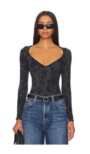 X Intimately FP Send Love Long Sleeve Bodysuit In in . - size L/XL (also in M/L) - Free People - Modalova