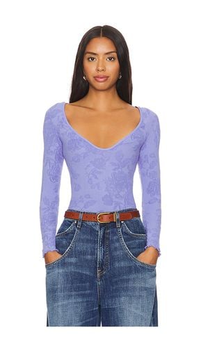 X Intimately FP Send Love Long Sleeve Bodysuit In in Blue. - size L/XL (also in M/L) - Free People - Modalova