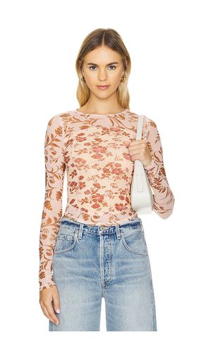 Bettys Garden Top in Coral. - size L (also in M, S, XL, XS) - Free People - Modalova