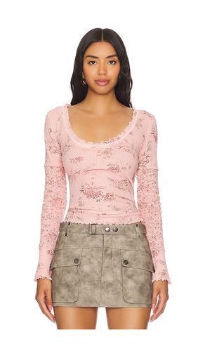 Clover Printed Thermal Top in Pink. - size M (also in L, S, XL, XS) - Free People - Modalova