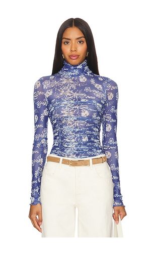 X Intimately FP Under It All Printed Bodysuit in Blue. - size S (also in L, XS) - Free People - Modalova