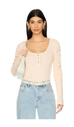 Hope Henley Top in Blush. - size L (also in M, S, XL, XS) - Free People - Modalova