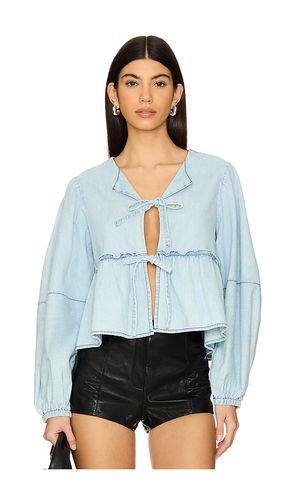 Denim Brunch Babe Blouse in Blue. - size L (also in M, S, XL, XS) - Free People - Modalova