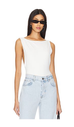 X REVOLVE Raven Bodysuit in White. - size L (also in M, S, XL, XS) - Free People - Modalova