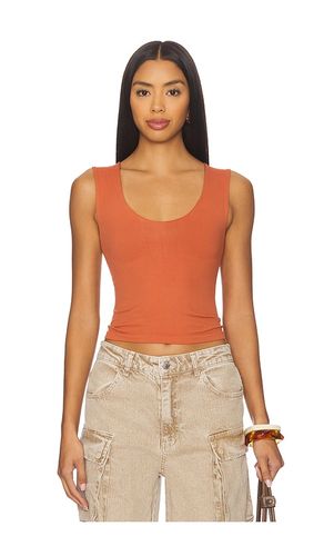 X Intimately FP Clean Lines Muscle Cami In in Orange. - size L/XL (also in M/L, XS/S) - Free People - Modalova