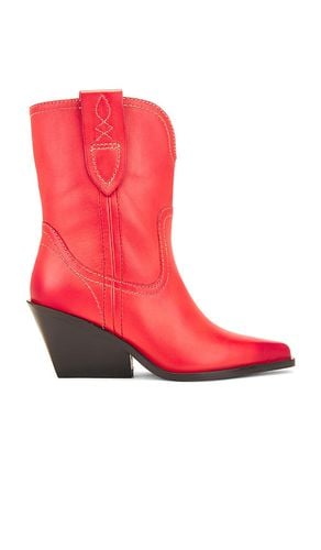 Bota pitchfork point en color talla 10 en - Red. Talla 10 (también en 6, 6.5, 7, 7.5, 8, 8.5, 9, 9.5) - Free People - Modalova