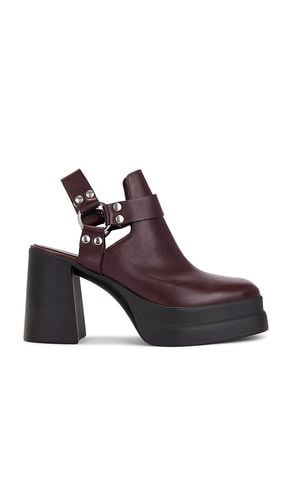 Bota hybrid harness en color vino talla 10 en - Wine. Talla 10 (también en 6.5, 7, 7.5, 8, 8.5, 9) - Free People - Modalova