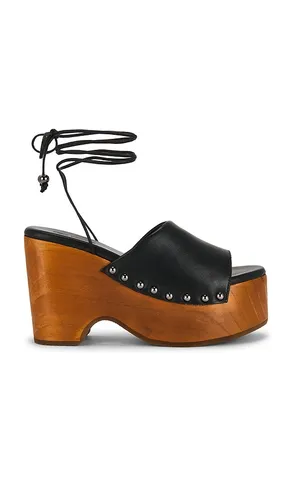 CLOGS FRONT ROW WRAP in . Größe 10. Also in 11, 7, 7.5, 8, 8.5, 9, 9.5 - Free People - Modalova