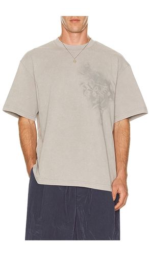 Spray Painted Plant Dye Tee in . Size L. Also in M, S, XL/1X - Feng Chen Wang - Modalova