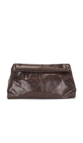 Flattered Clay Clutch in Brown - Flattered - Modalova
