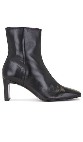 Moa Boot in . - size 36 (also in 37, 38) - Flattered - Modalova