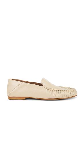 Bon Bon Loafer in . - size 35 (also in 36, 37, 38, 39, 40, 41) - Flattered - Modalova