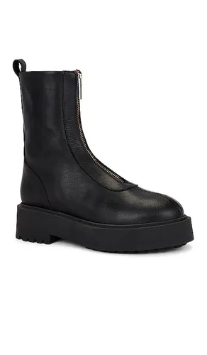 Alma Boot in . Size 38. Also in 37, 39, 40 - Flattered - Modalova