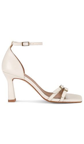 Ruby Sandal in Ivory. - size 35 (also in 36, 37, 38, 41) - Flattered - Modalova