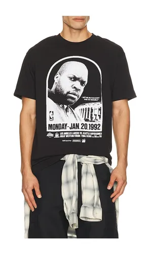 Death Certificate Tee in . Taglia S. Also in M, L, XL/1X - Full Court Press - Modalova