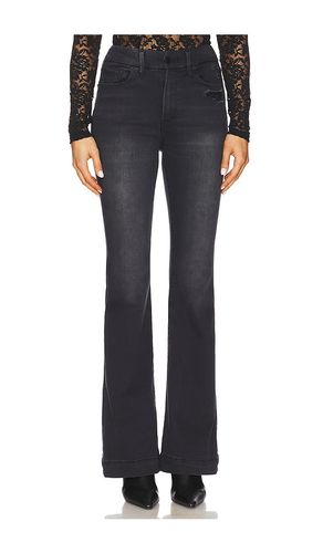Always Fits Good Legs Flare Trouser Jeans in Black. - size 14-18 (also in 20-26) - Good American - Modalova