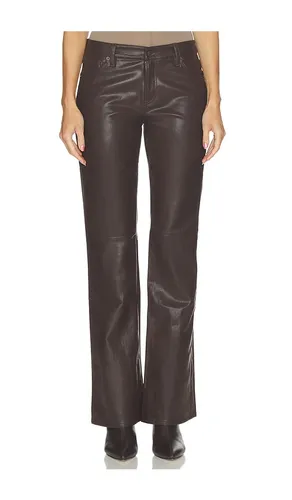Better Than Leather Low Rise Bootcut in . Taglia 00. Also in 0, 2, 4, 6, 8, 10 - Good American - Modalova