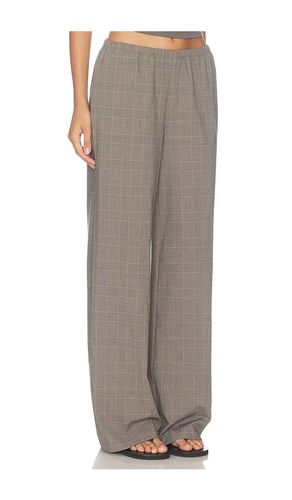 The Pull On Trouser in . Size S. Also in M, L - Good American - Modalova