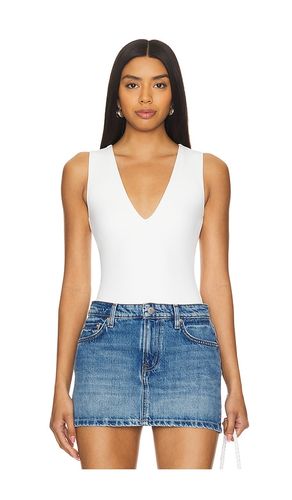 Scuba Deep V Body in White. - size 4X (also in 5X) - Good American - Modalova