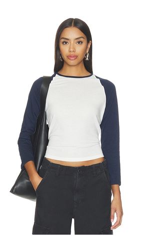 Long Sleeve Raglan Tee in . Taglia L. Also in M - Good American - Modalova
