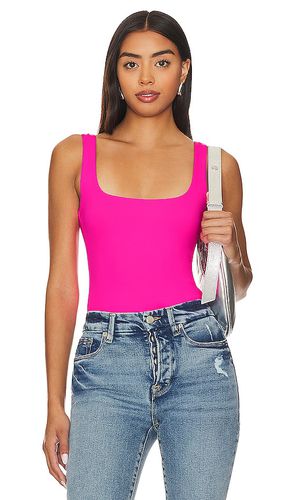 Scuba Modern Tank Bodysuit in Fuchsia. - size 7 (also in 8) - Good American - Modalova