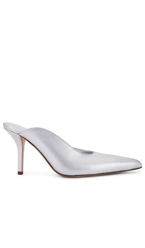 X REVOLVE Abella Mule in Metallic Silver. - size 36.5 (also in 37.5, 38, 38.5, 39, 39.5) - GIA BORGHINI - Modalova