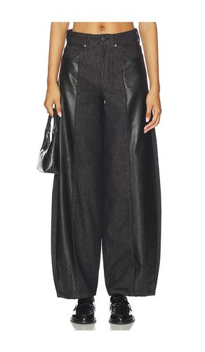 Junia High Waisted Barrel Jeans in . Size 24. Also in 26 - Gestuz - Modalova