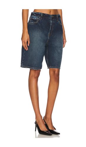 Rene Low Rise Baggy Short in -. Size 23. Also in 24 - GRLFRND - Modalova