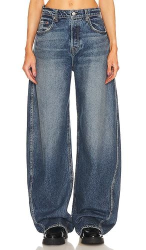 Paola Barrel Leg Jean in Blue. - size 23 (also in 24, 27) - GRLFRND - Modalova