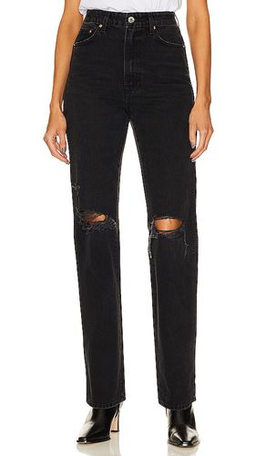 Super high rise slim recto sara en color negro talla 24 en - Black. Talla 24 (también en 25, 29) - GRLFRND - Modalova