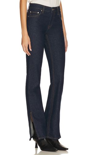 Hailey Low Rise Slim Boot With Slit Hem Jeans in Denim-Dark. - size 23 (also in 31) - GRLFRND - Modalova
