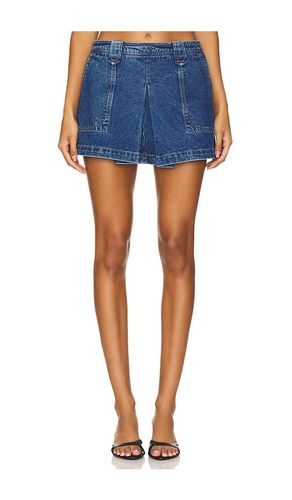 Ivy Pleated Mini Skirt in Denim-Medium. - size 23 (also in 24, 25, 26, 27, 28, 29, 30, 31, 32) - GRLFRND - Modalova