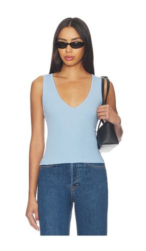 V-neck Muscle Tank in Baby Blue. - size S (also in M, L, XL) - GRLFRND - Modalova