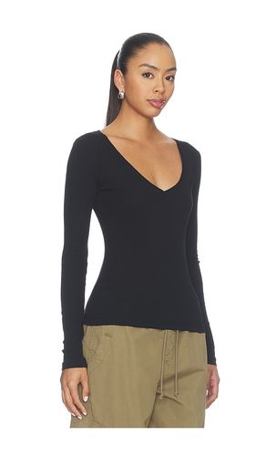 X Sophia Kelly Sheer V-neck Tee in . Size L. Also in M, S, XL - GRLFRND - Modalova