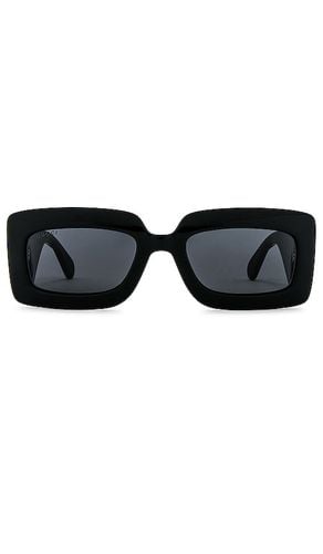 Matelasse Rectangular Sunglasses in Black - Gucci - Modalova