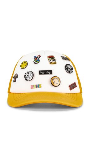 Pin Trucker Hat in - Happy Caps - Modalova