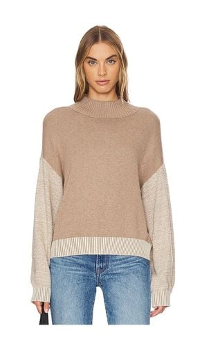 Organic Cashmere Funnel Sweater in Brown. - size L (also in M, S, XL, XS) - MONROW - Modalova